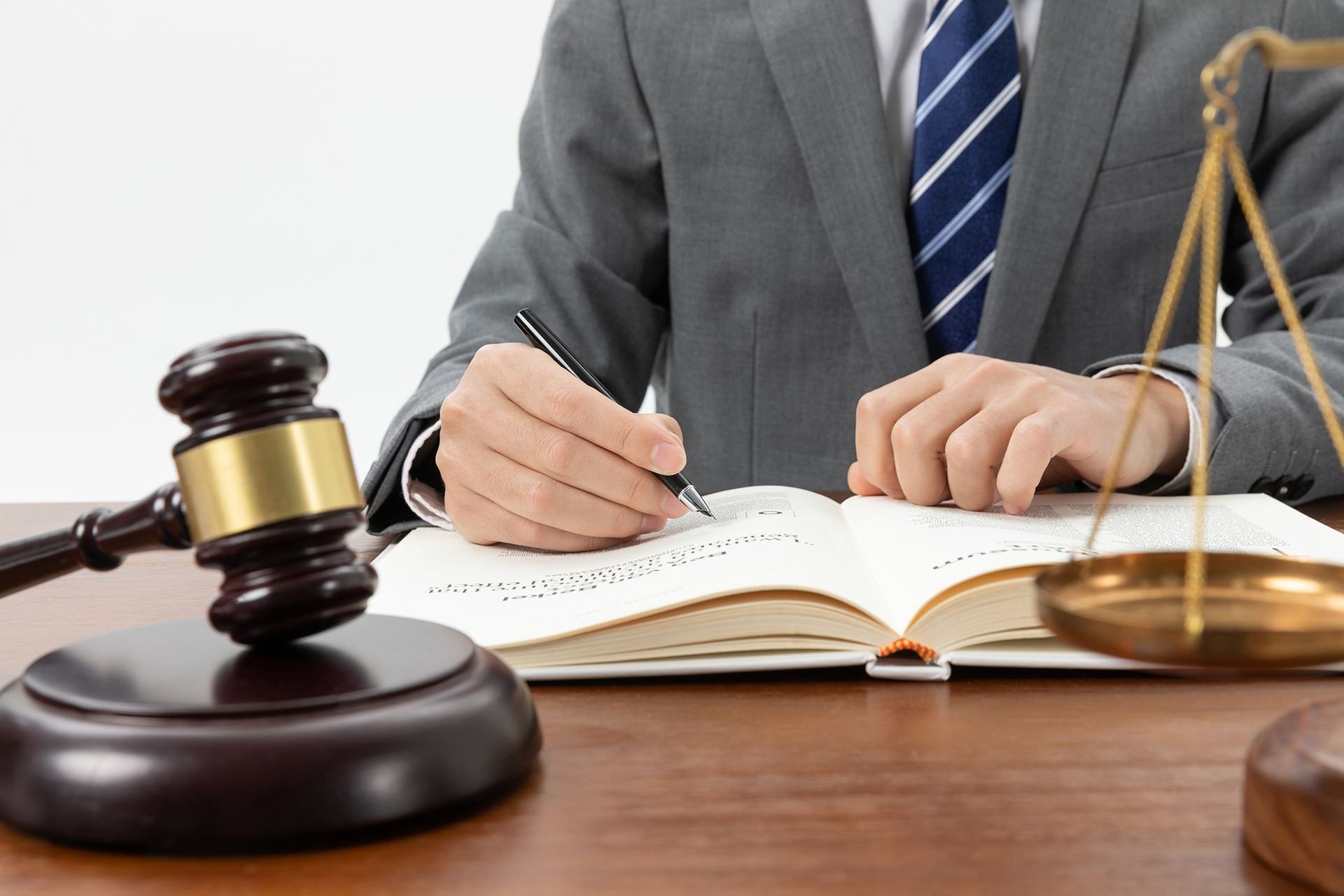 Rédaction de Contrats Commerciaux